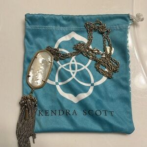 Kendra Scott necklace